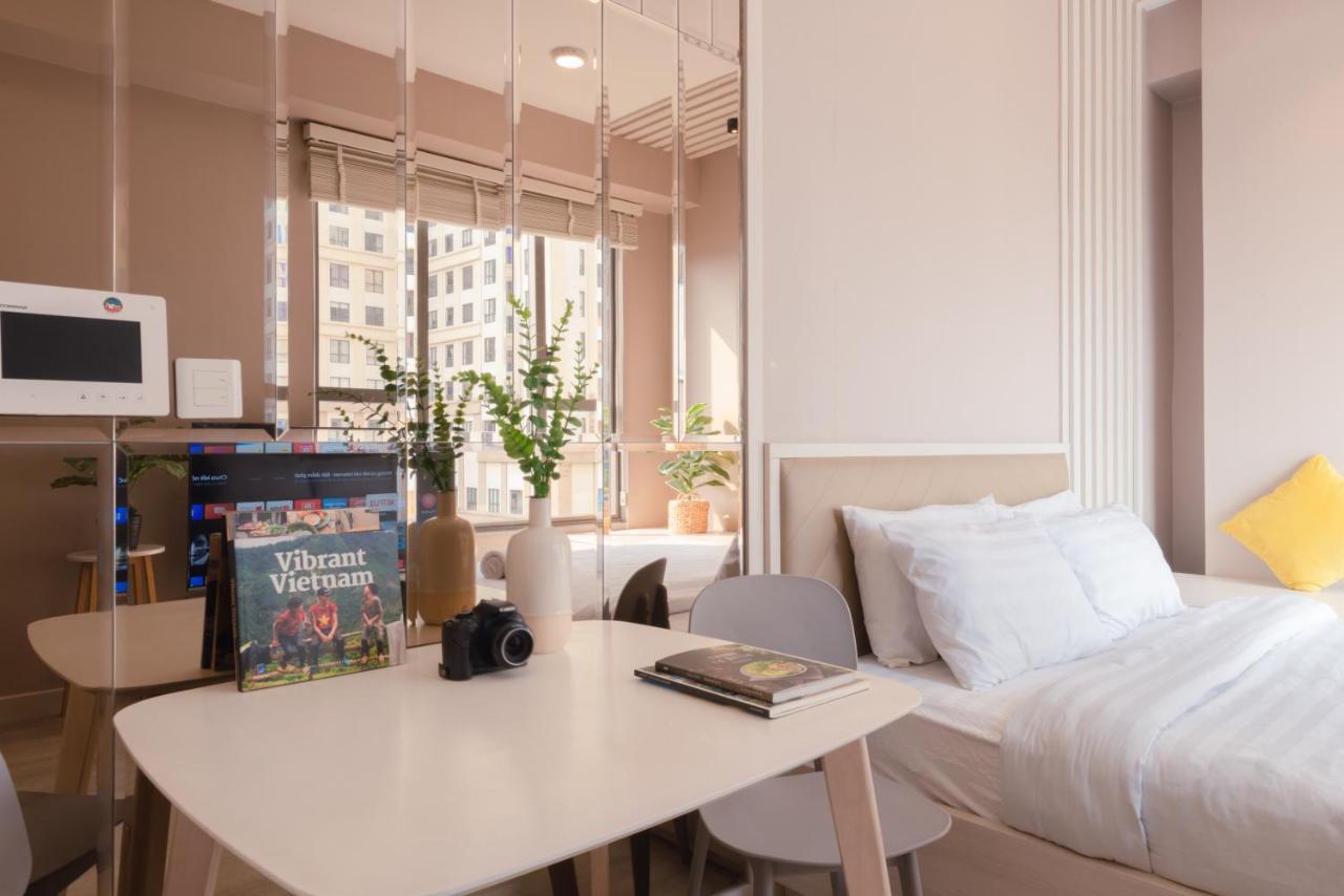 S Lux Apartment Хошимин Екстериор снимка