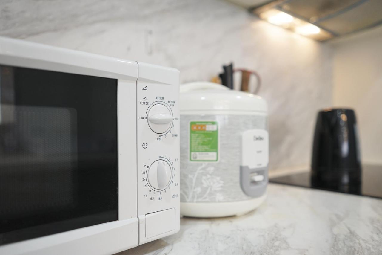 S Lux Apartment Хошимин Екстериор снимка