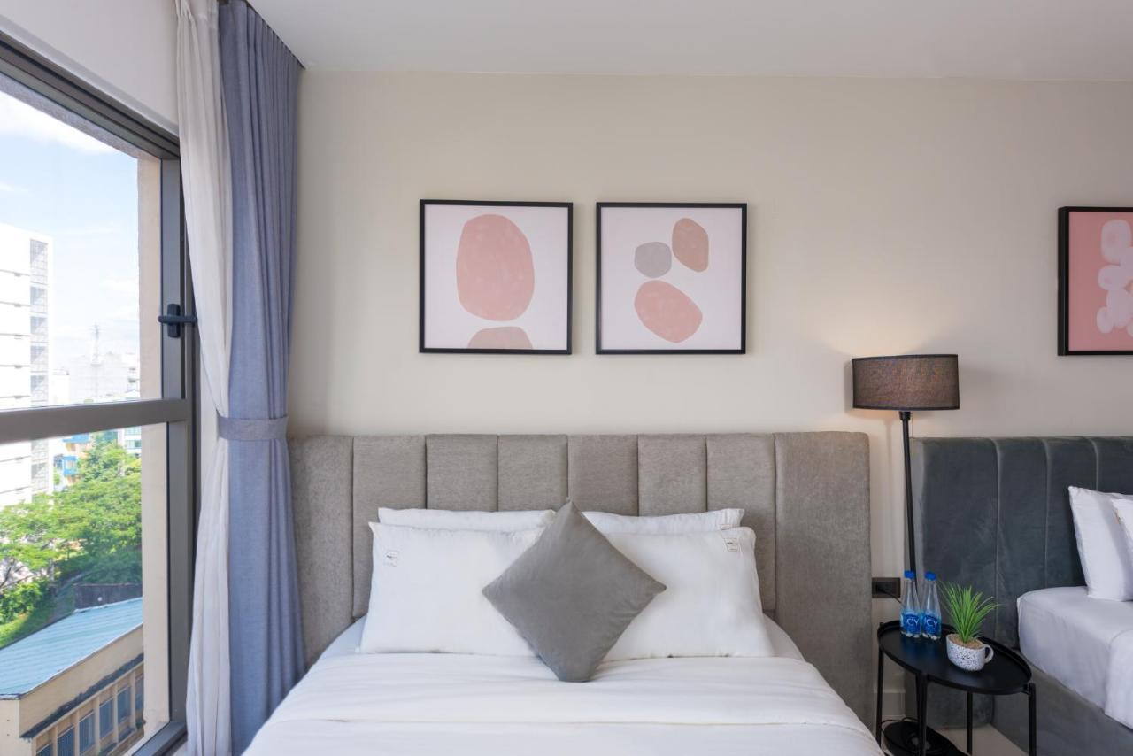 S Lux Apartment Хошимин Екстериор снимка