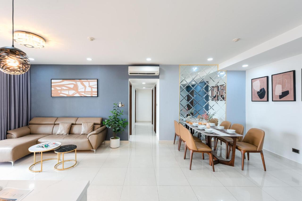 S Lux Apartment Хошимин Екстериор снимка