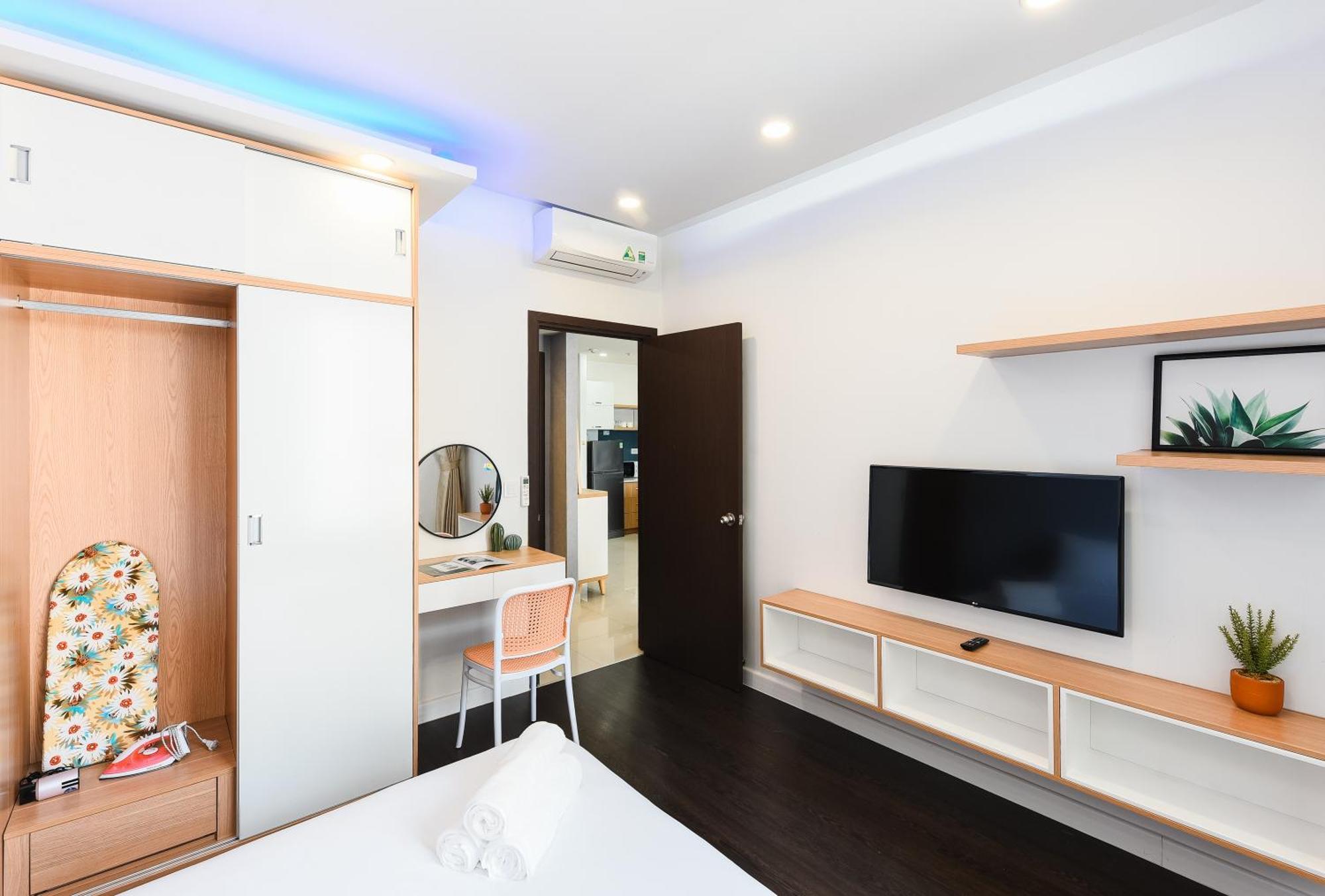 S Lux Apartment Хошимин Екстериор снимка