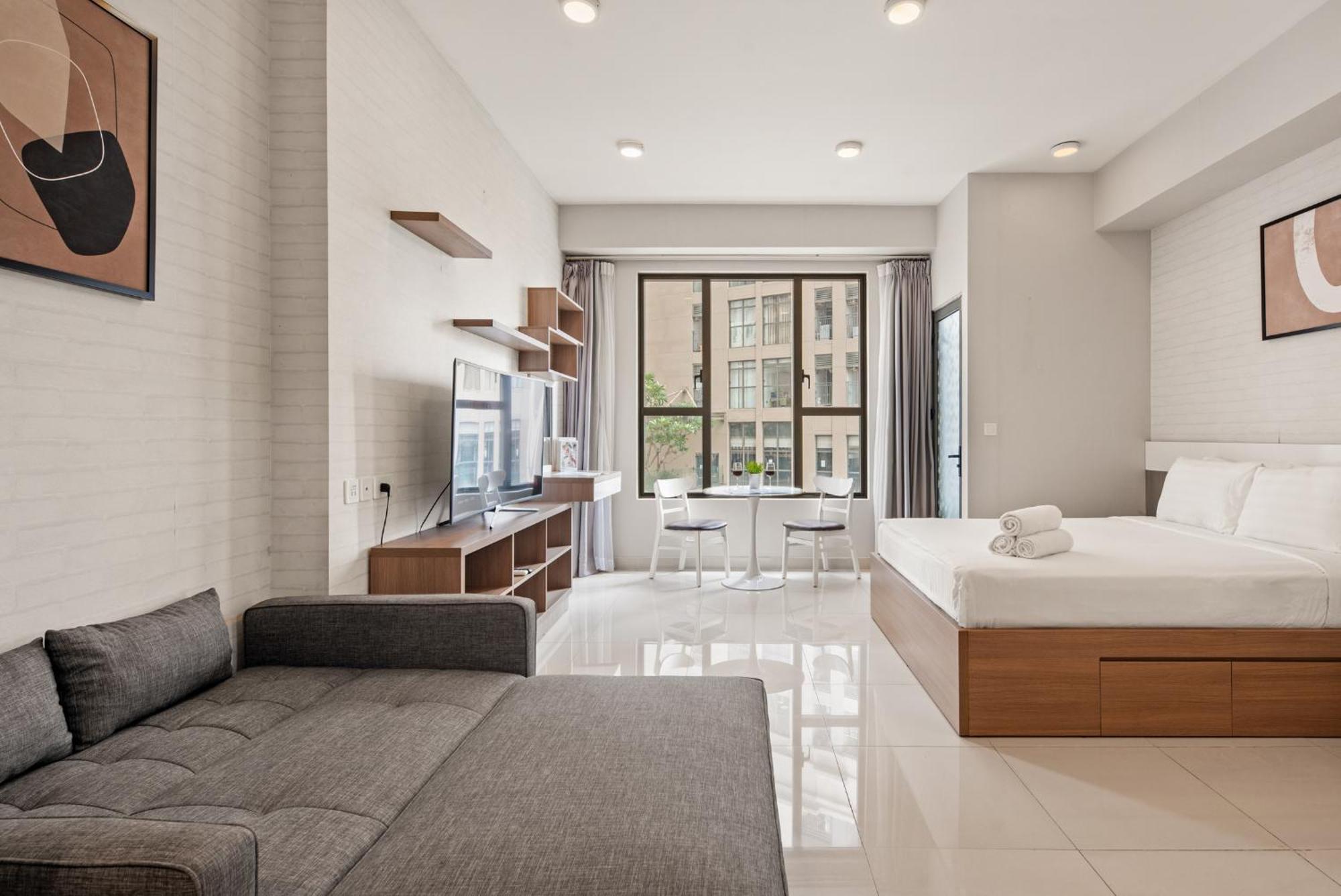 S Lux Apartment Хошимин Екстериор снимка